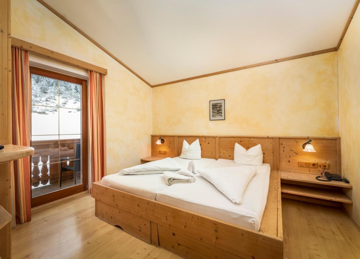 Alfaierhof-Bergheimat Hotel Gschnitz Kültér fotó