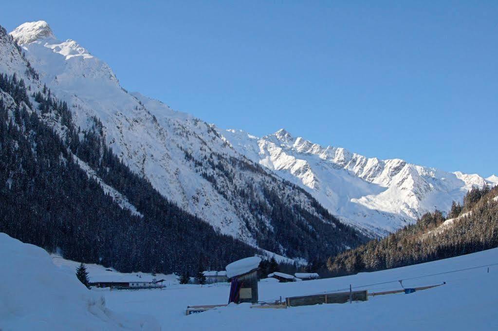 Alfaierhof-Bergheimat Hotel Gschnitz Kültér fotó